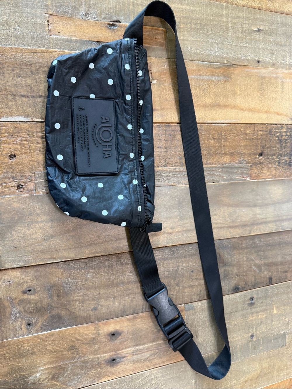 ALOHAS Black with White Polka Dot Belt Bag